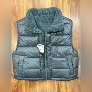 Hollister blue cropped reversible puffer vest